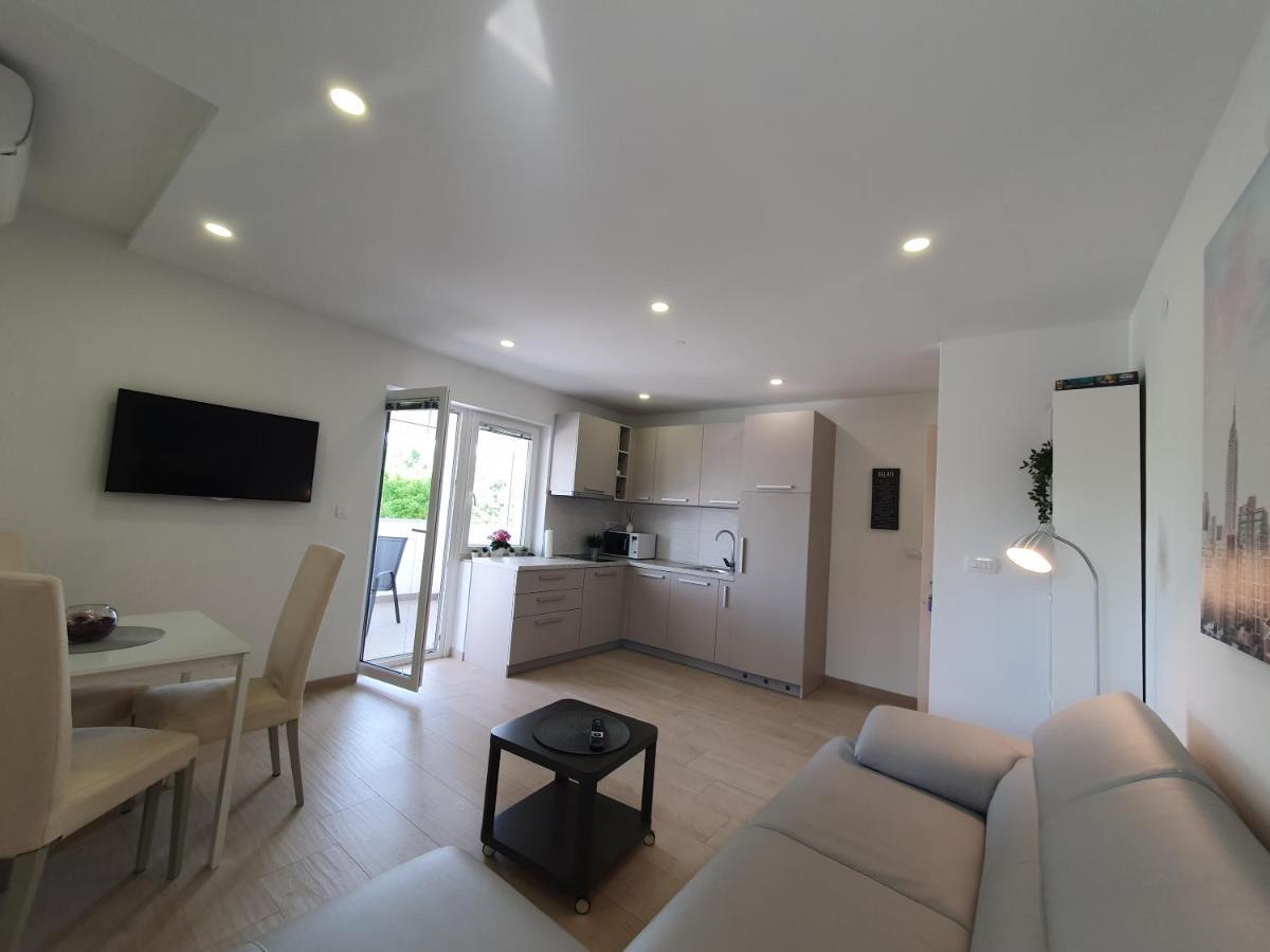 Apartmani Melanie Пореч Экстерьер фото